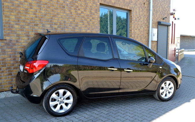 Opel Meriva cena 22800 przebieg: 199000, rok produkcji 2012 z Gostynin małe 781